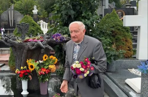 Несподівана зустріч сталася біля могили Ступки
